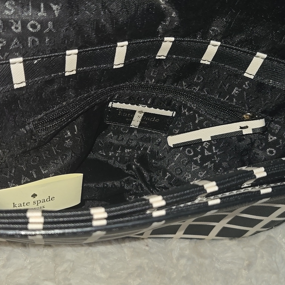 kate spade Black and White Crossbody Bag like new condition - Picture 5 of 8